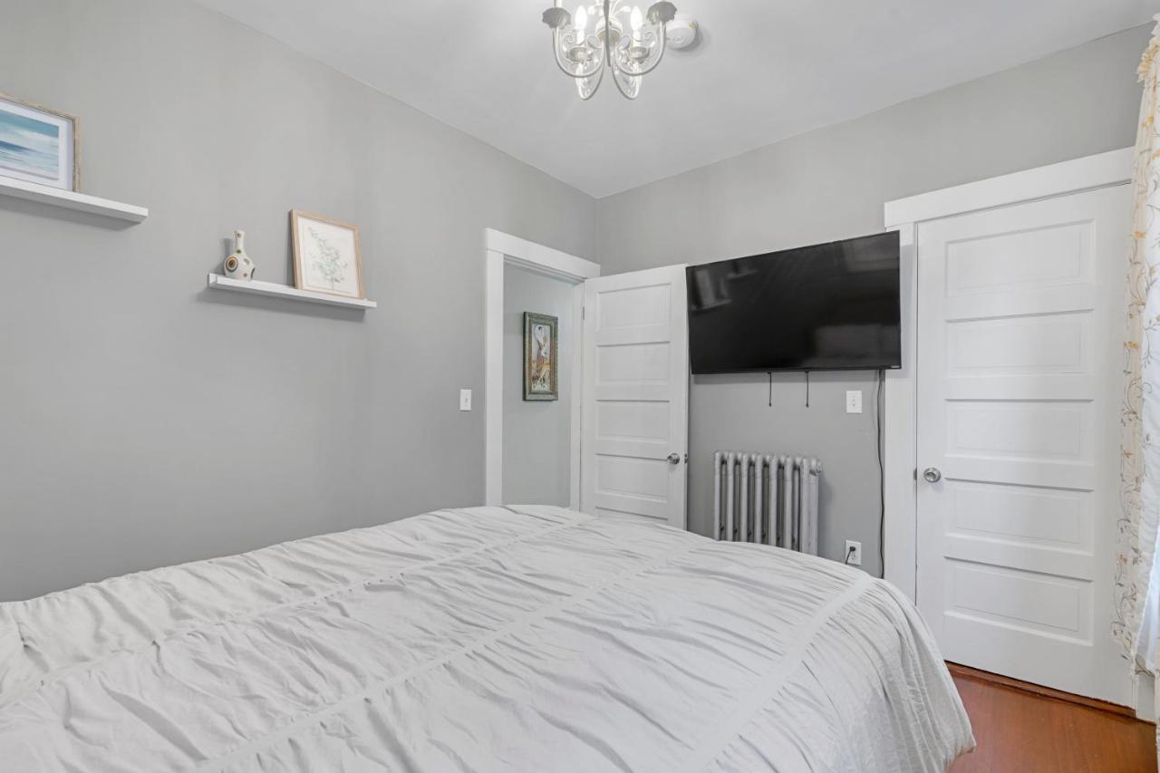 Bright & Spacious 2Br Apartment, Mins From Downtown Boston, Parking Экстерьер фото