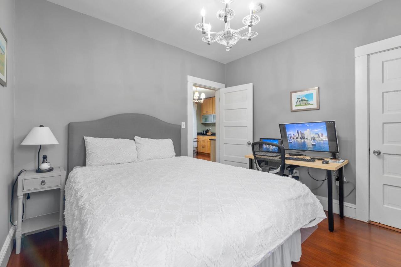 Bright & Spacious 2Br Apartment, Mins From Downtown Boston, Parking Экстерьер фото