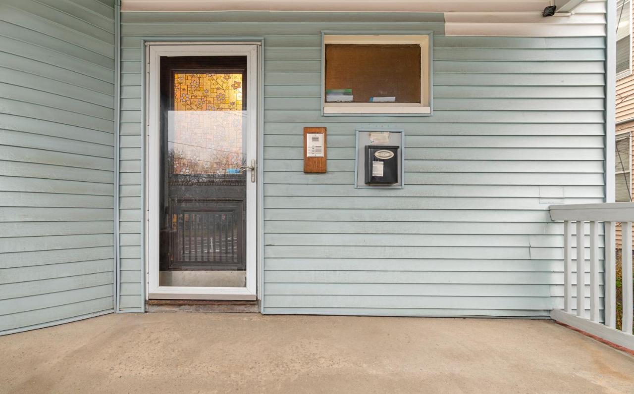 Bright & Spacious 2Br Apartment, Mins From Downtown Boston, Parking Экстерьер фото