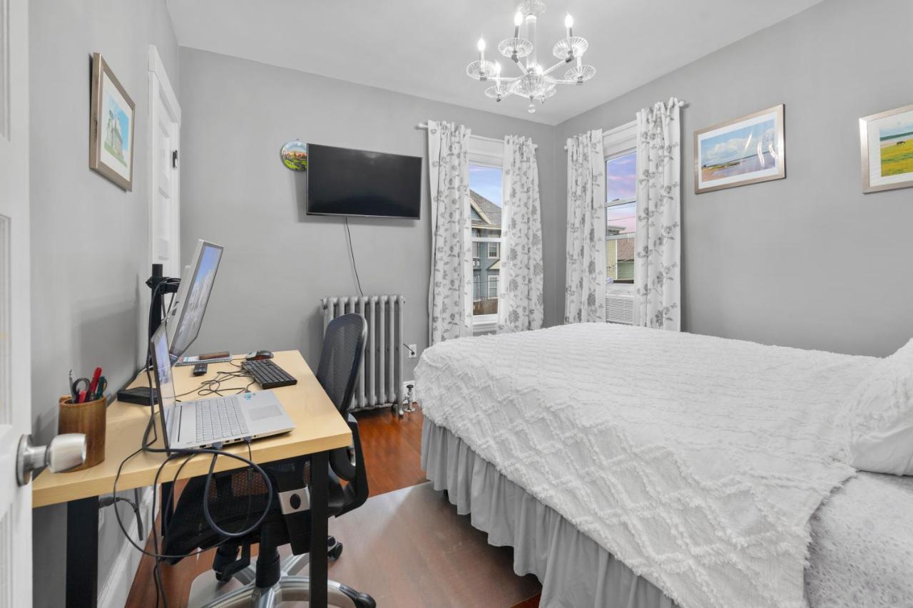 Bright & Spacious 2Br Apartment, Mins From Downtown Boston, Parking Экстерьер фото