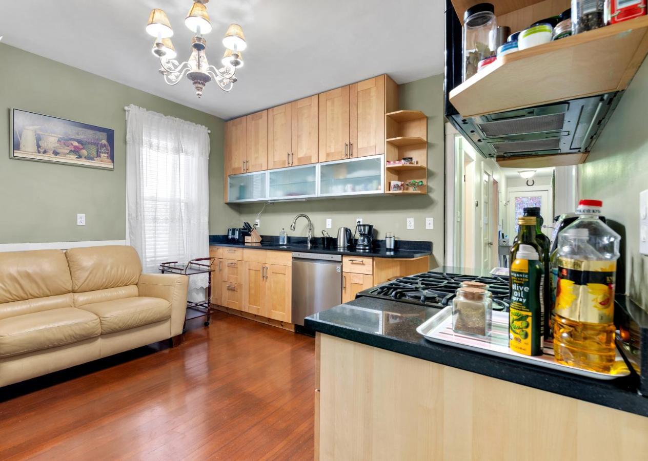 Bright & Spacious 2Br Apartment, Mins From Downtown Boston, Parking Экстерьер фото