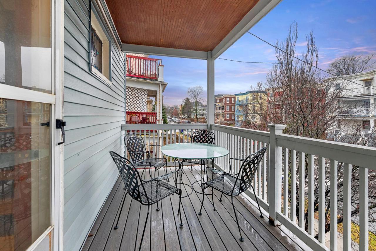 Bright & Spacious 2Br Apartment, Mins From Downtown Boston, Parking Экстерьер фото