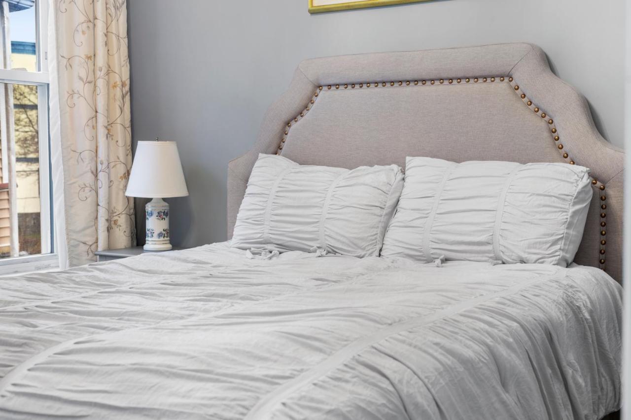 Bright & Spacious 2Br Apartment, Mins From Downtown Boston, Parking Экстерьер фото